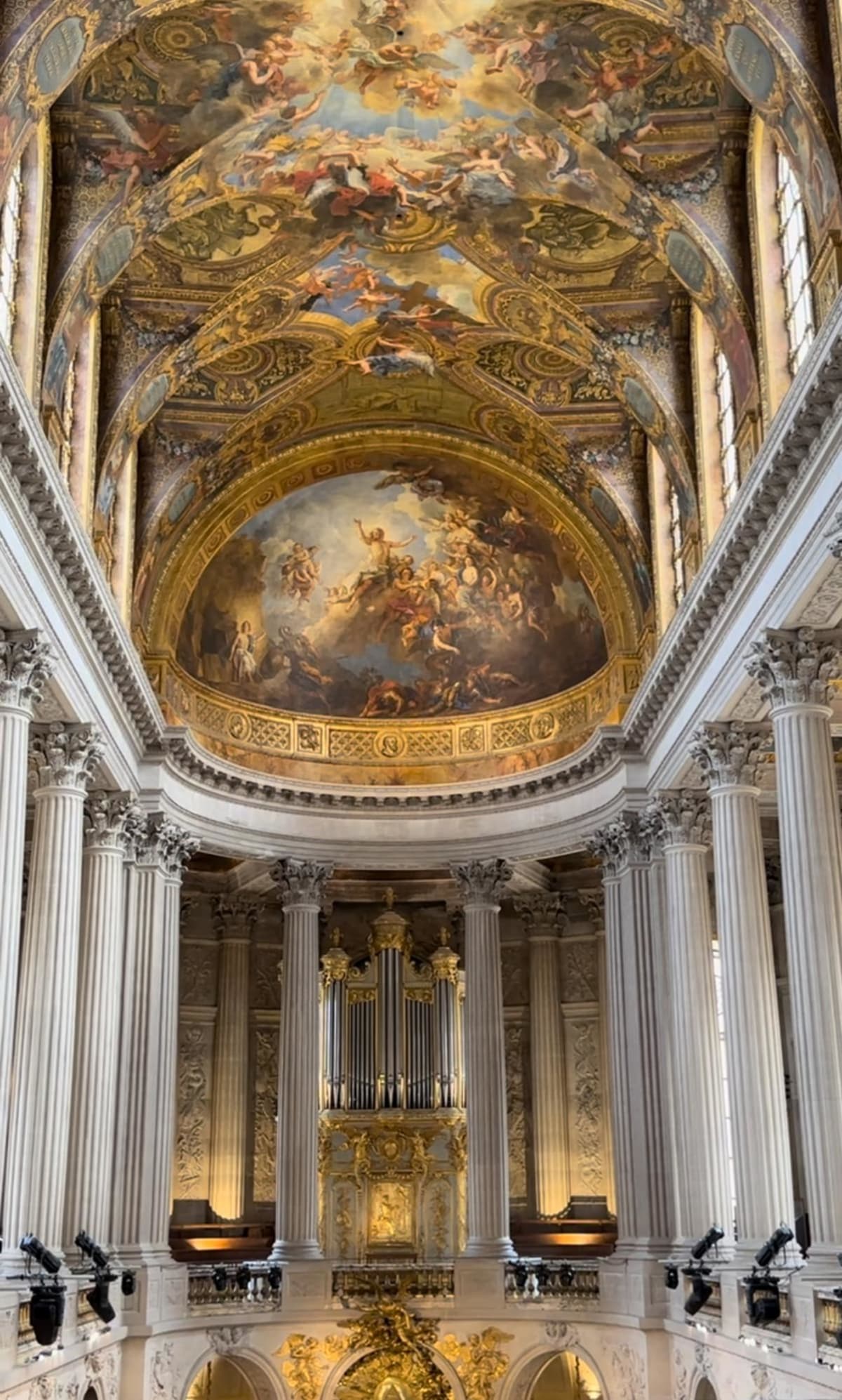 프랑스 여행에서 언어 장벽 쉽게 극복하는 방법